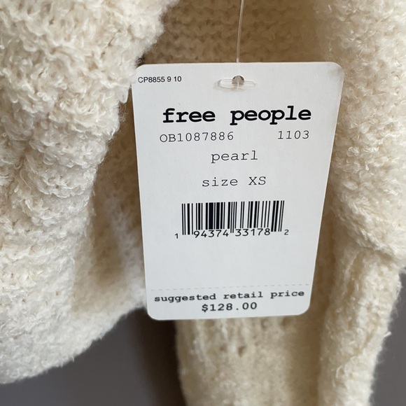 HP🎉Free People Seashell Cropped Sweater - Picture 6 of 6